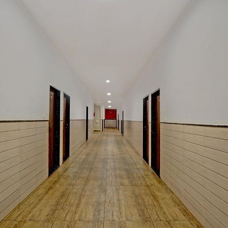 Oyo 48704 Rashi Farms Hotell Hubli Eksteriør bilde